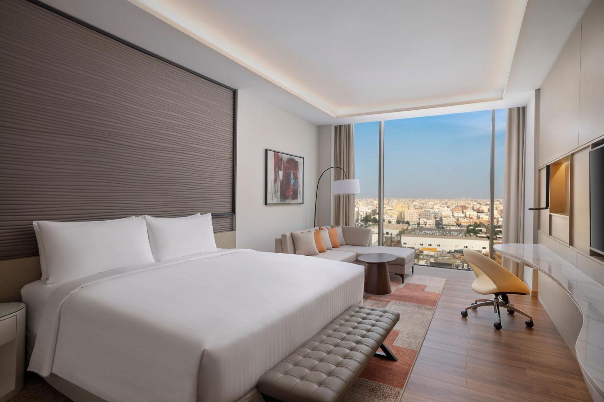 Jeddah Marriott Hotel Madinah Road Экстерьер фото Deluxe King