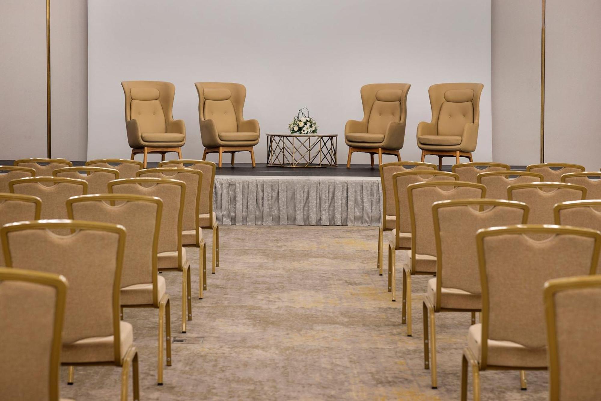 Jeddah Marriott Hotel Madinah Road Экстерьер фото The ballroom