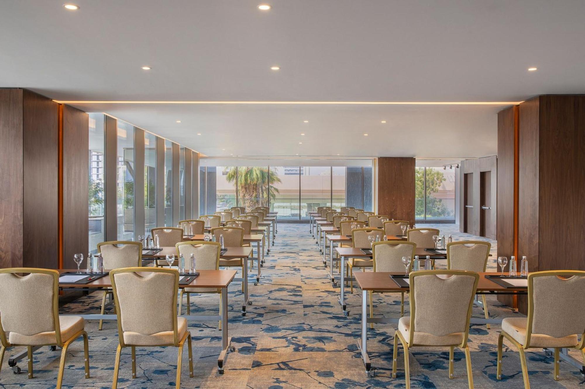 Jeddah Marriott Hotel Madinah Road Экстерьер фото Meeting room